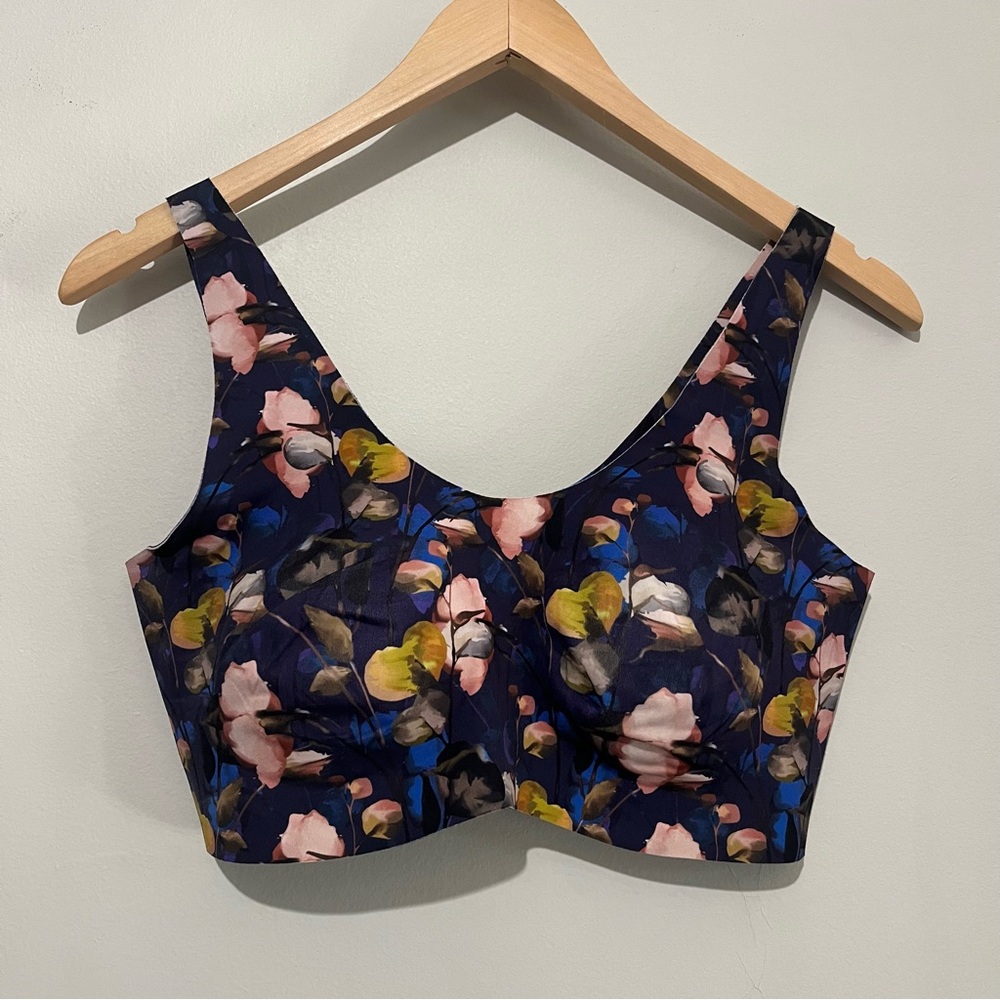 Knix LuxeLift pullover bra size medium + floral